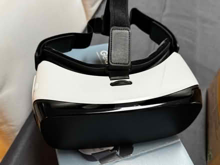Photo of free Samsung Gear VR (Surrey Quays SE16) #3