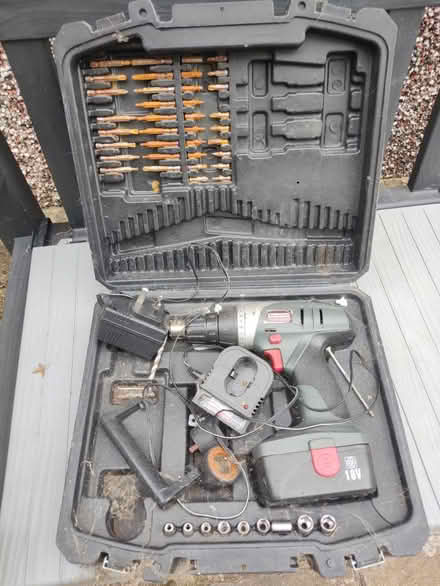 Photo of free Battery Drill not charging (Stonehouse) #1