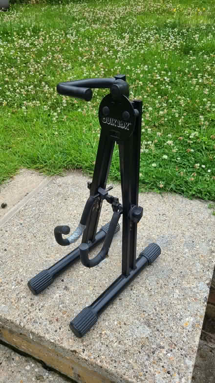 Photo of free Guitar stand (Martinstown DT2) #1