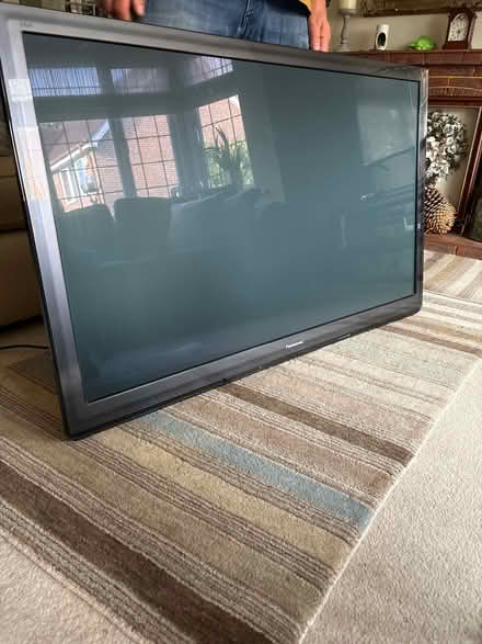 Photo of free Panasonic flat screen tv 48In (New Malden KT3) #1