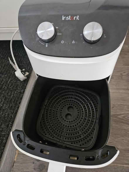 Photo of free Faulty air fryer (Bracknell, RG12) #2