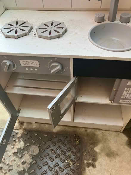 Photo of free Play kitchen suitable for outdoor activities lay house (Brentry BS10) #3