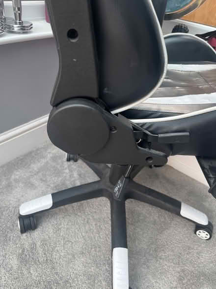 Photo of free Gaming chair (Borrowash DE72) #4