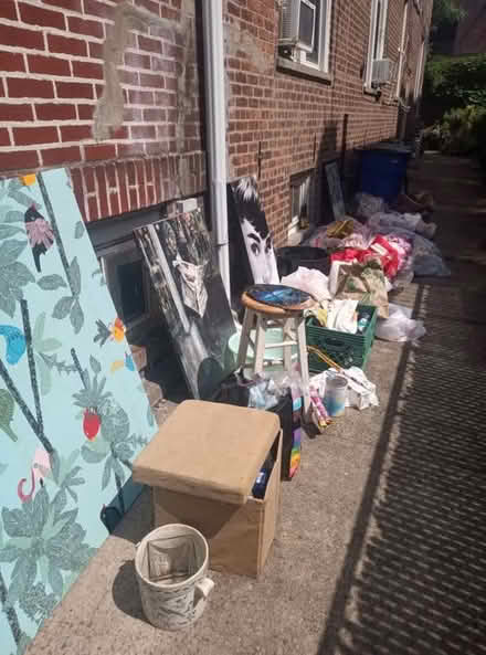 Photo of free Curb Alert- linens, cart, vacums+++ (Kensington, Brooklyn) #1
