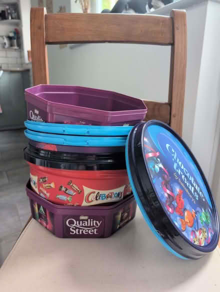 Photo of free Empty plastic treat tubs (Donnington Bridge OX4) #1