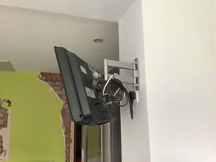 Photo of free LG 18” TV with wall bracket (Chorley SK9) #2