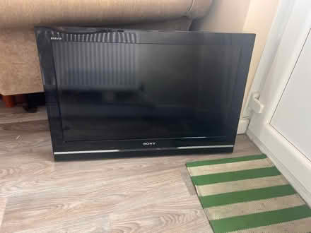 Photo of free 32” Tv (Trowbridge BA14) #3