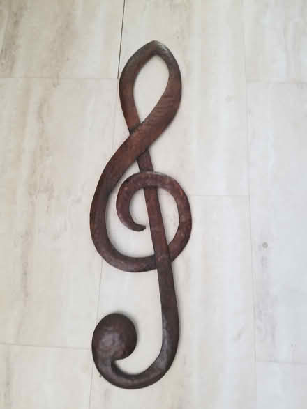 Photo of free Metal treble cleft wall hanging (Hunt Club) #1
