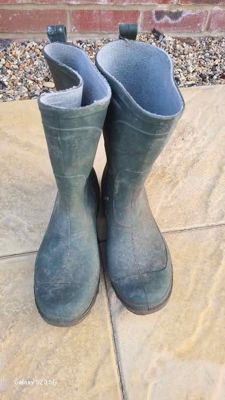 Photo of free Size 9 Green Wellies (CT12) #1