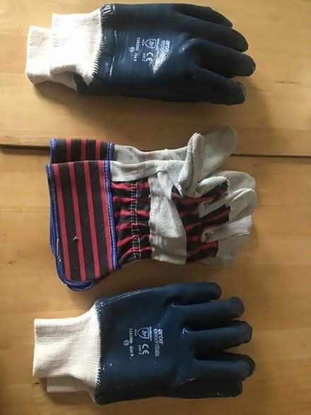 Photo of free Unworn Work Gloves - Size Medium (Riverdene RG21) #1