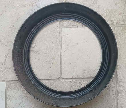 Photo of free Old Metal Circular frame & circular glass/plastic (Risinghurst OX3) #2