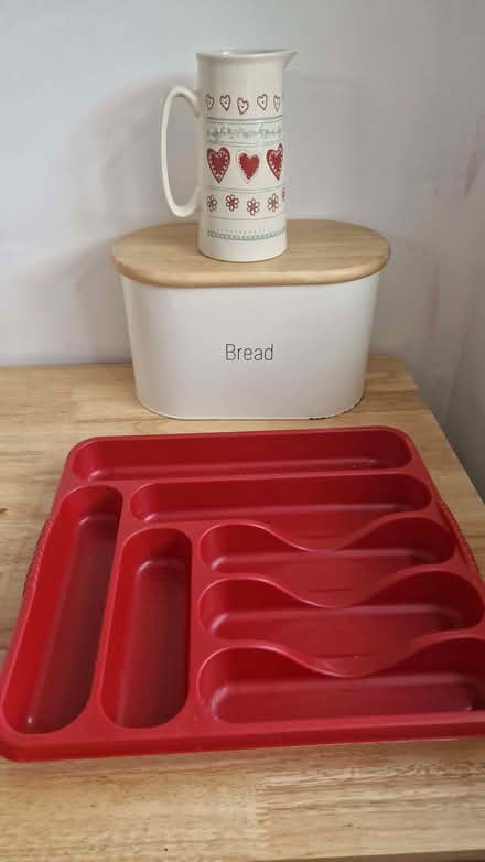 Photo of free Kitchen assecories (Vicars Cross CH3) #1