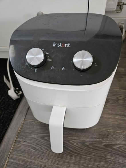 Photo of free Faulty air fryer (Bracknell, RG12) #1