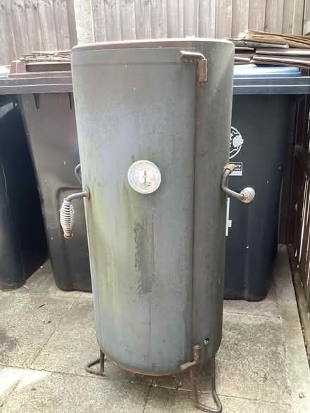 Photo of free Hot Smoker (Braughing SG11) #1