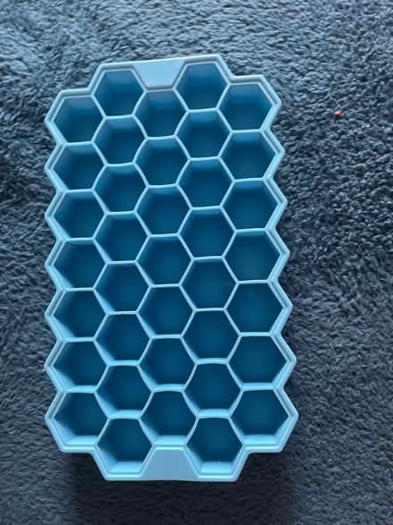 Photo of free honeycomb shape silicone mold (SK1, central stockport) #1