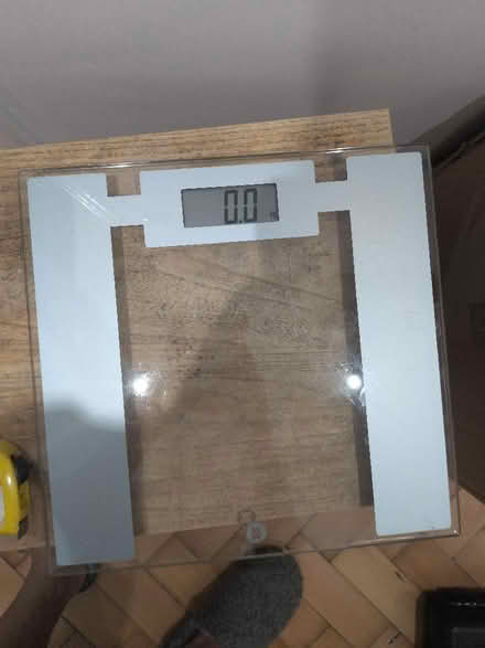 Photo of free Bathroom Scales (Five Ways B16) #2