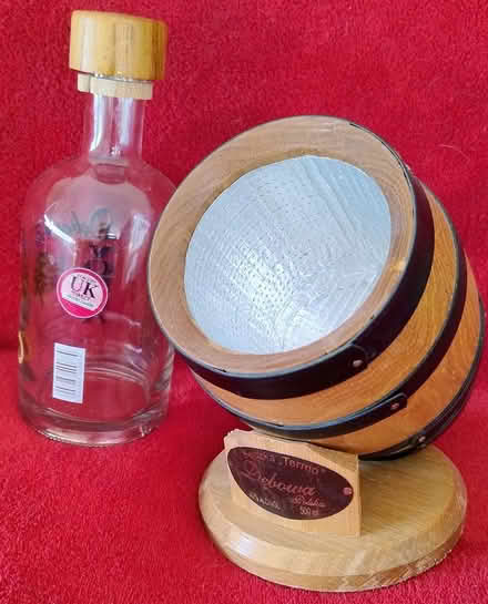 Photo of free presentation bottle and stand (Teversham) #2