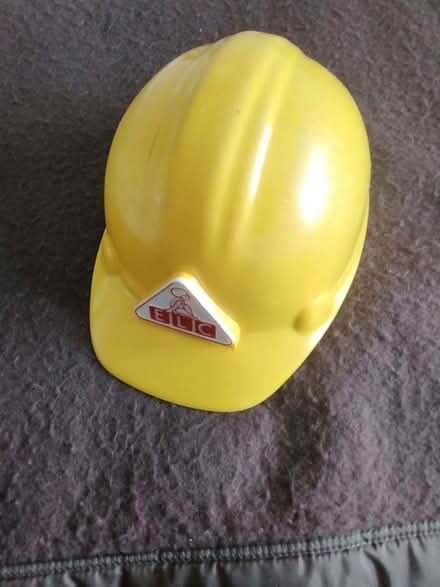 Photo of free ElC toy helmet (Cherwell Heights OX16) #1