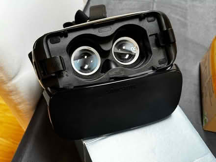 Photo of free Samsung Gear VR (Surrey Quays SE16) #4