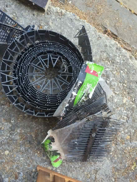 Photo of free Lawn edging and pins (Egham TW20) #1