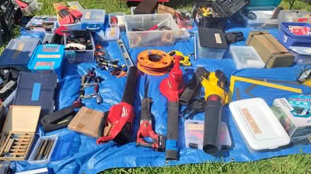 Photo of free Curb alert (265 Robinson Dr Carrollton GA) #4