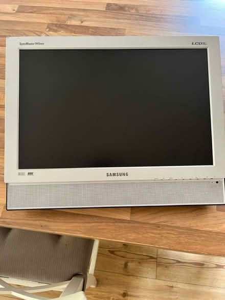 Photo of free 19’’ Samsung TV (BT8) #1