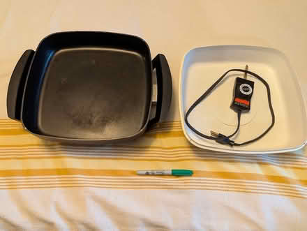 Photo of free Two Working Electric Frypans (Yonge and Lawrence) #1