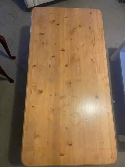 Photo of free solid wood coffee table (Sidcup DA15) #1