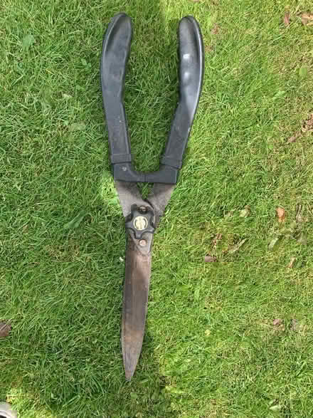 Photo of free Hedge cutters (Southport PR8) #1