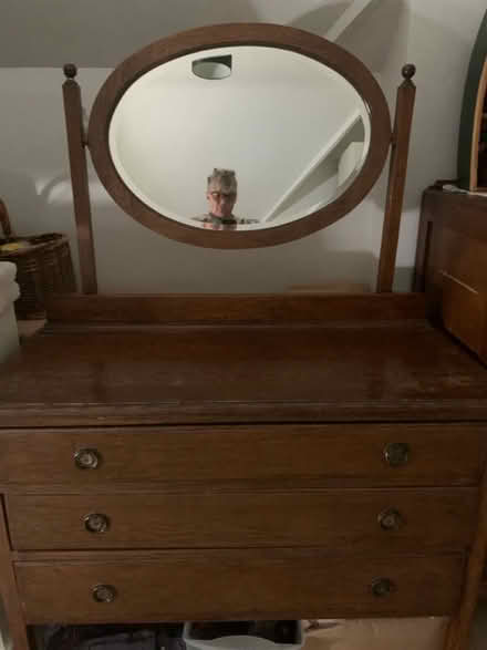 Photo of free Dressing table (Wallington) #1