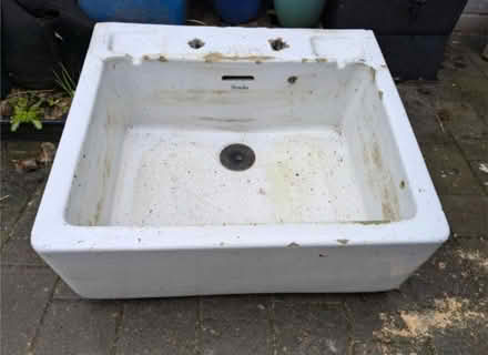 Photo of free Old Belfast Sink (Headington OX3) #1