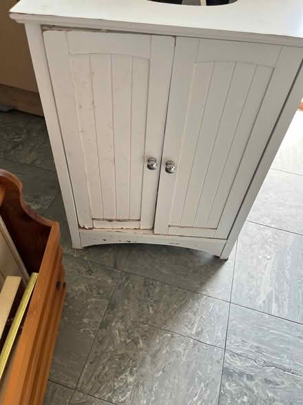 Photo of free Under sink cabinet (Ipswich IP2) #1