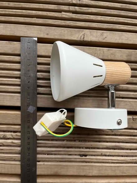 Photo of free Unused brand new wall/ceiling light (St James’s Square, Bath) #3