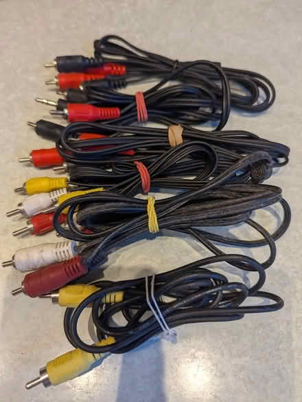Photo of free Six video cables (Meersbrook S8) #1