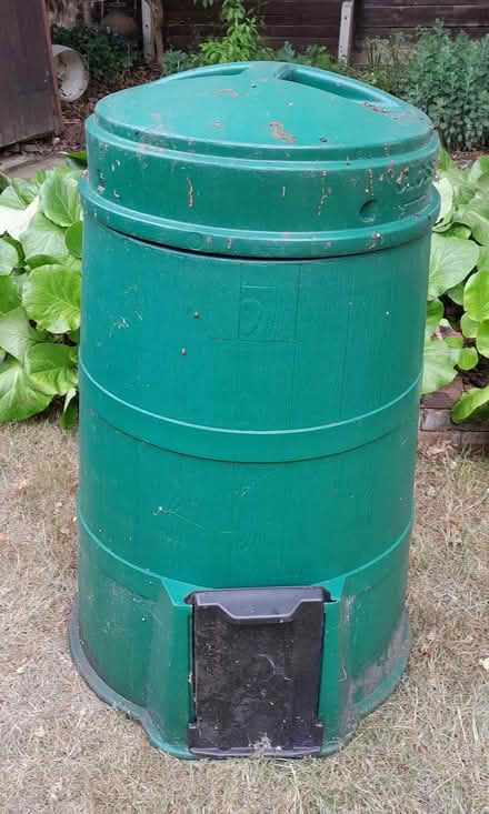 Photo of free Large Composting Bin (Belmont SL6) #1