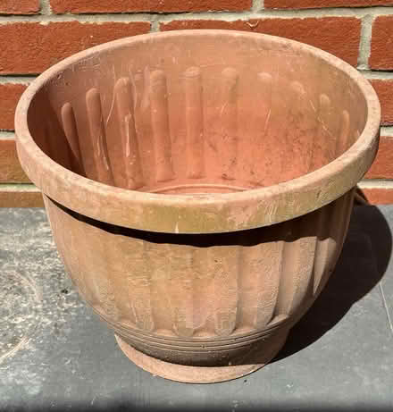 Photo of free Plant pot - plastic (Cowplain PO8) #1