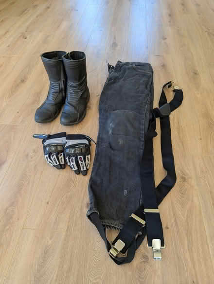 Photo of free Motorbike clothing (Old Coulsdon CR5) #1
