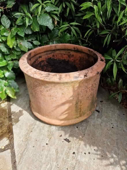 Photo of free Terracotta pot (Enborne Row RG14) #2