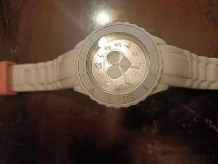 Photo of free Kids 2 clocks and 2 watches (EH3 Canonmills) #3