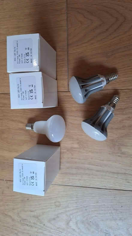 Photo of free R50 LED light bulbs x5 (Ness CH64) #1