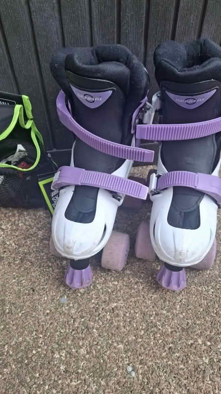 Photo of free Roller Skates and pads size 29-32 (Loughborough) #2