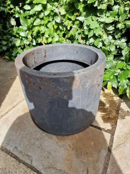 Photo of free Grey plastic patio pot (Enborne Row RG14) #2