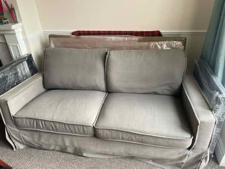 Photo of free grey sofa (Sidcup DA15) #1
