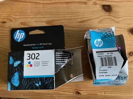 Photo of free HP 302 bought in error (Salfords, Redhill, RH1) #1