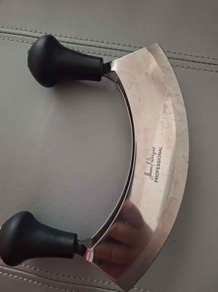 Photo of free Small double blade mezzaluna (Newport Pagnell MK16) #1