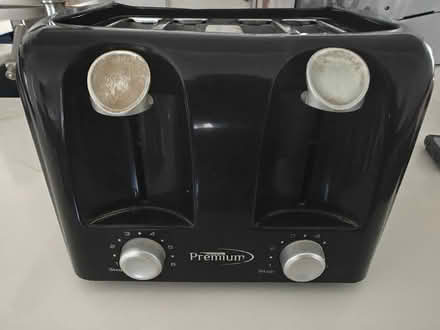Photo of free Bread Toaster 4-Slices (North Miami Beach, 33162) #1