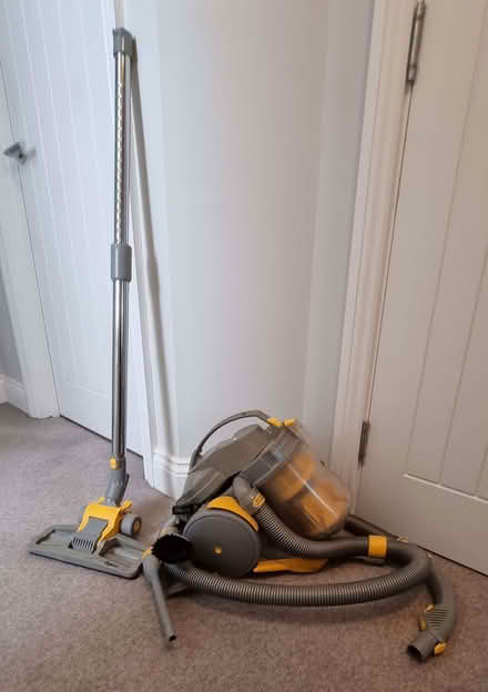 Photo of free Dyson vacuum cleaner (Aston Clinton HP22) #1