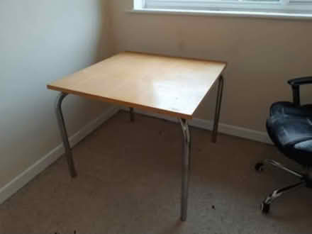 Photo of free Table (Willowbrook Park OX11) #1