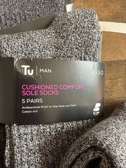 Photo of free Menâs socks (Common Edge FY4) #2