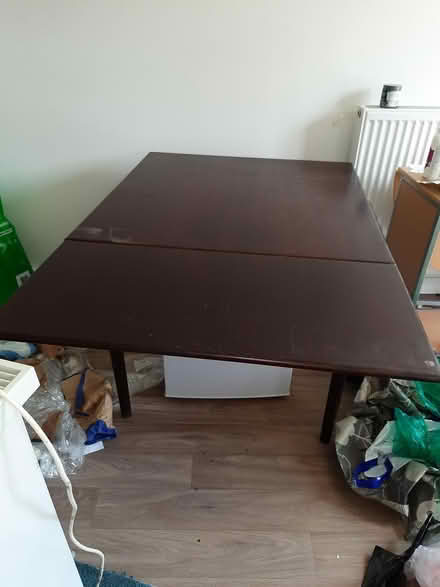 Photo of free Extending table (Willowbrook Park OX11) #1